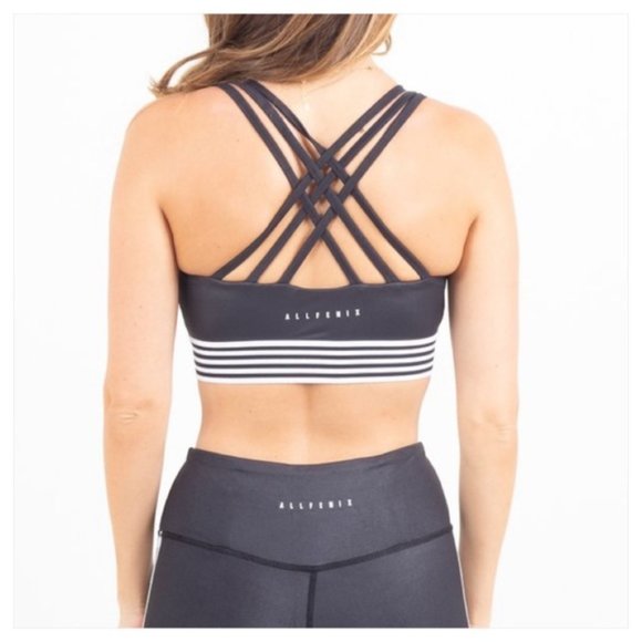 ALLFENIX Kendall Strappy Striped Band Sports Bra Size XS - Picture 2 of 7